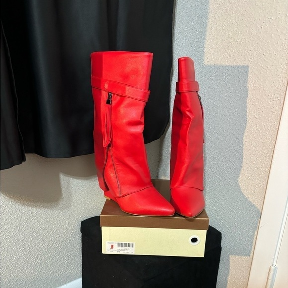 Amazon Shoes - Woman’s stylish calf boot. Perfect for the Fall& Winter. Boot is a wedge.